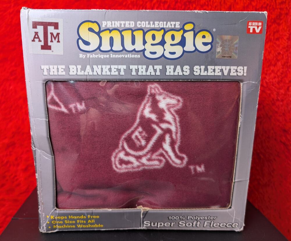 NWT Licensed Texas Aggies ATM Reveille Dog Fleece Snuggie Adult Maroon White
